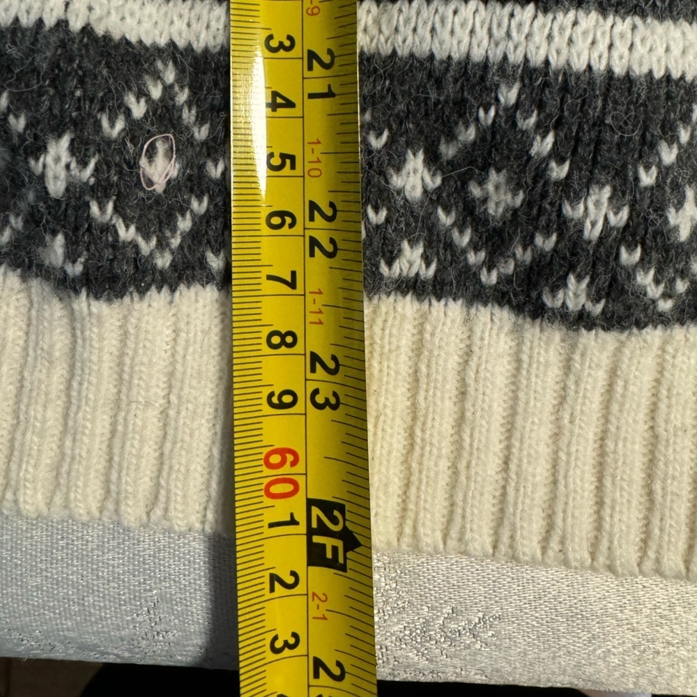 Vintage Polar Bear Fair Isle Winter Grannycore Animal Crew Neck Sweater Holidays - Picture 9 of 9